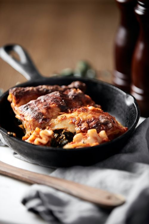 A photo of a skillet lasagana
